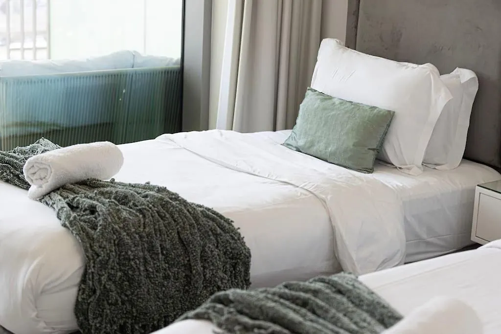 Apartment Maxstays - Stunning Burj Khalifa View - Dubai Mall Access - Infinity Pool United Arab Emirates