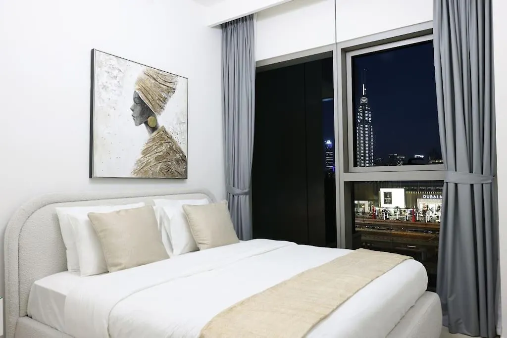 Apartment Maxstays - Stunning Burj Khalifa View - Dubai Mall Access - Infinity Pool United Arab Emirates