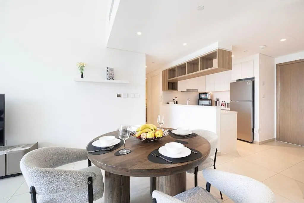 Maxstays - Stunning Burj Khalifa View - Dubai Mall Access - Infinity Pool Apartment