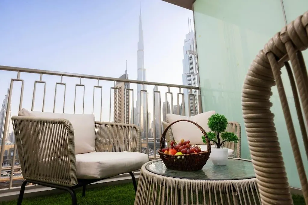 Maxstays - Stunning Burj Khalifa View - Dubai Mall Access - Infinity Pool 0*,
