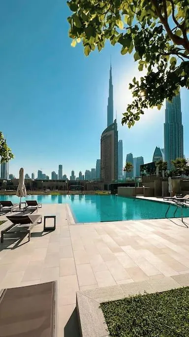 Apartment Maxstays - Stunning Burj Khalifa View - Dubai Mall Access - Infinity Pool United Arab Emirates